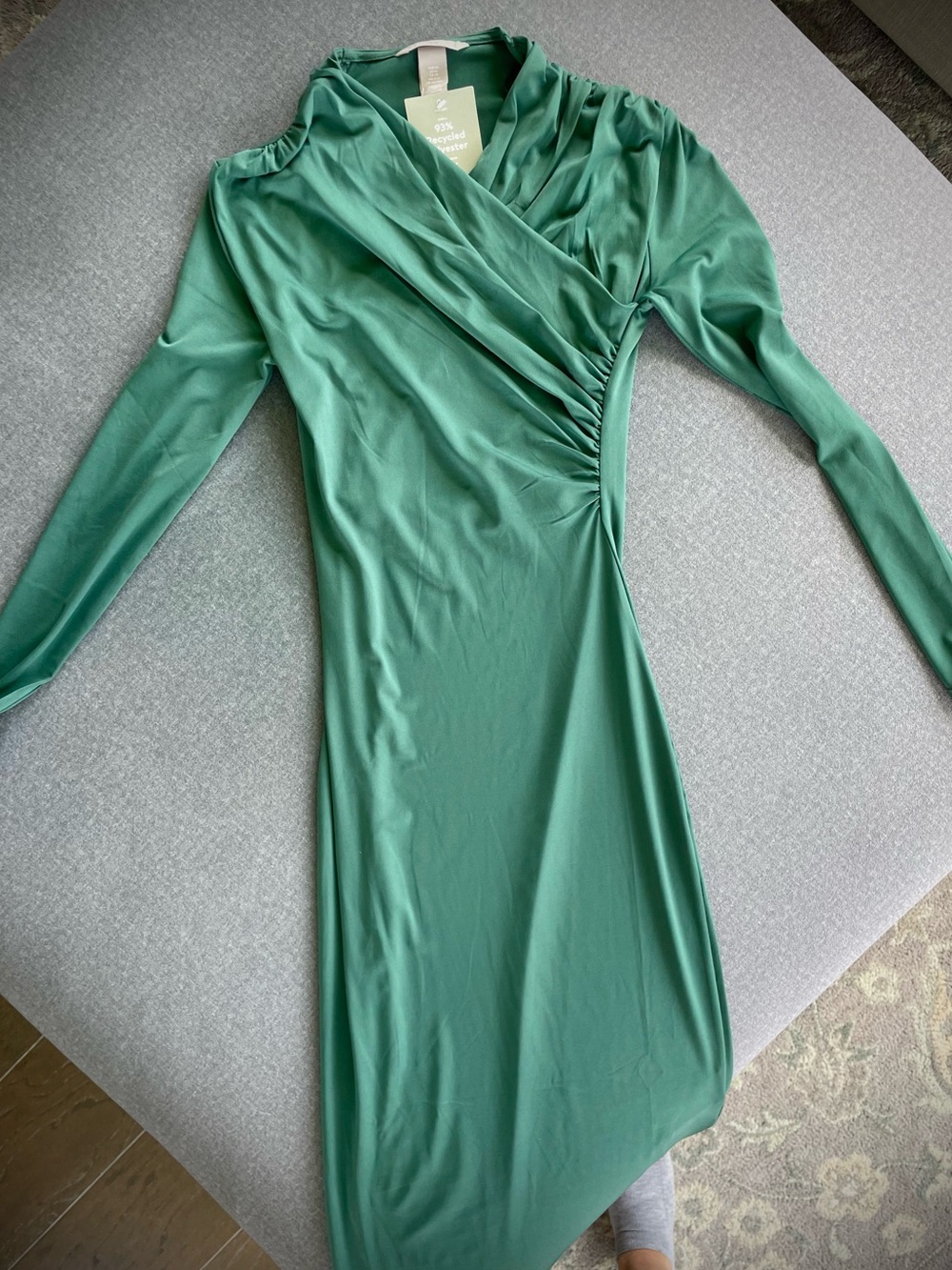 H&M Green Draped Bodycon Dress XS | Long Sleeve | Midi - Picture 6 of 11